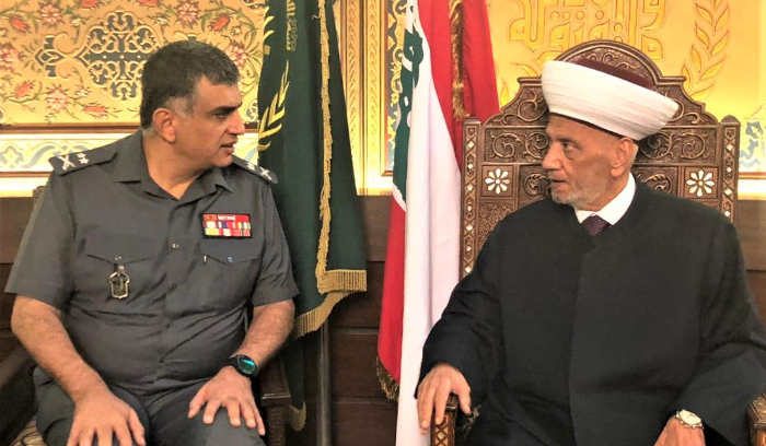 دريان يستقبل اللواء عثمان منوهاً بجهوده المميزة واستقامته في أداء واجبه الوطني