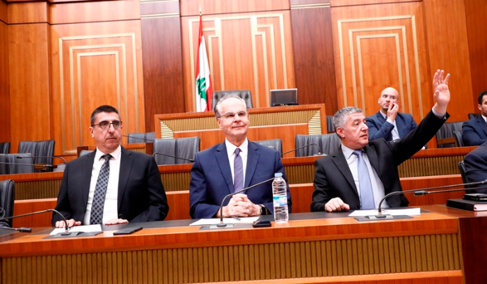 الإدارة والعدل ناقشت موضوع النازحين السوريين