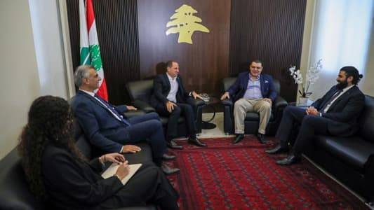 الجميّل يلتقي السفير المصري