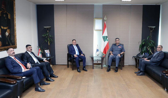 عثمان يعرض مع مدير مكافحة المخدرات في العراق تعزيز التعاون