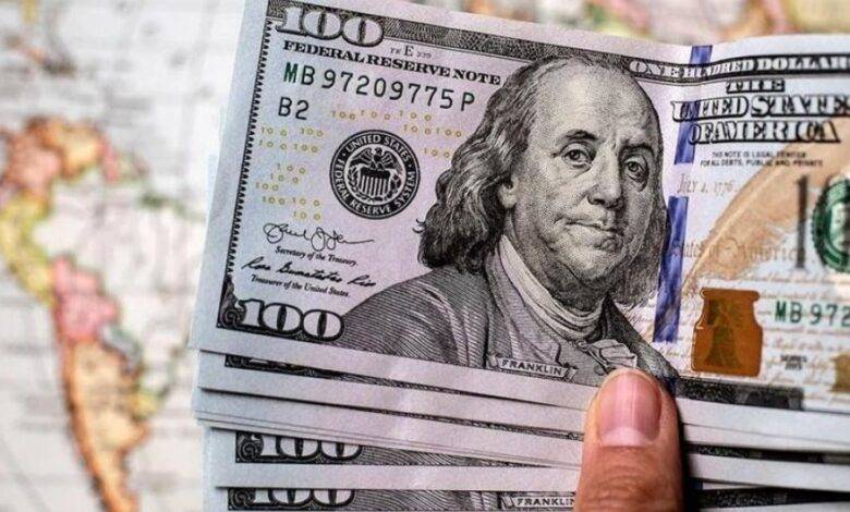 دولار  السوق السوداء ينخفض… كم بلغ؟