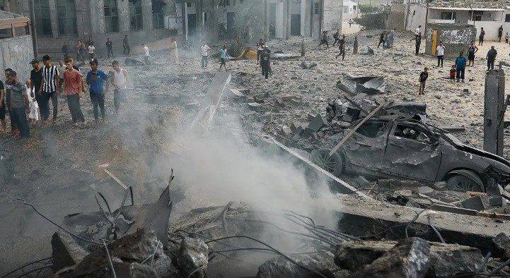 قصف إسرائيلي مكثف على مواقع عدة في قطاع غزة