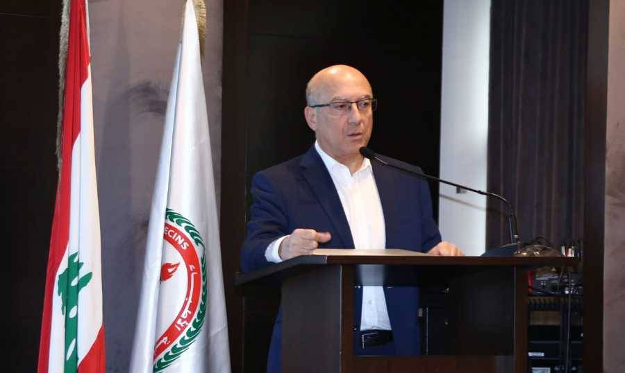 بخاش يطلق برنامج الحصول على التلقيح المجاني من نقابة الاطباء