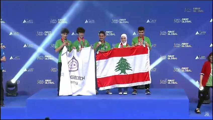 لبنان في المرتبة الأولى في سنغافورة