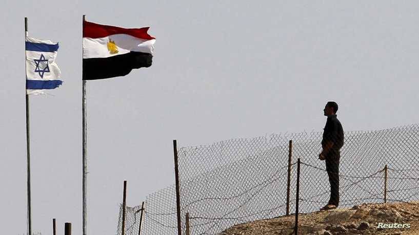 بالخطأ.. اسرائيل تقصف موقعا مصريا قرب رفح وتعتذر!