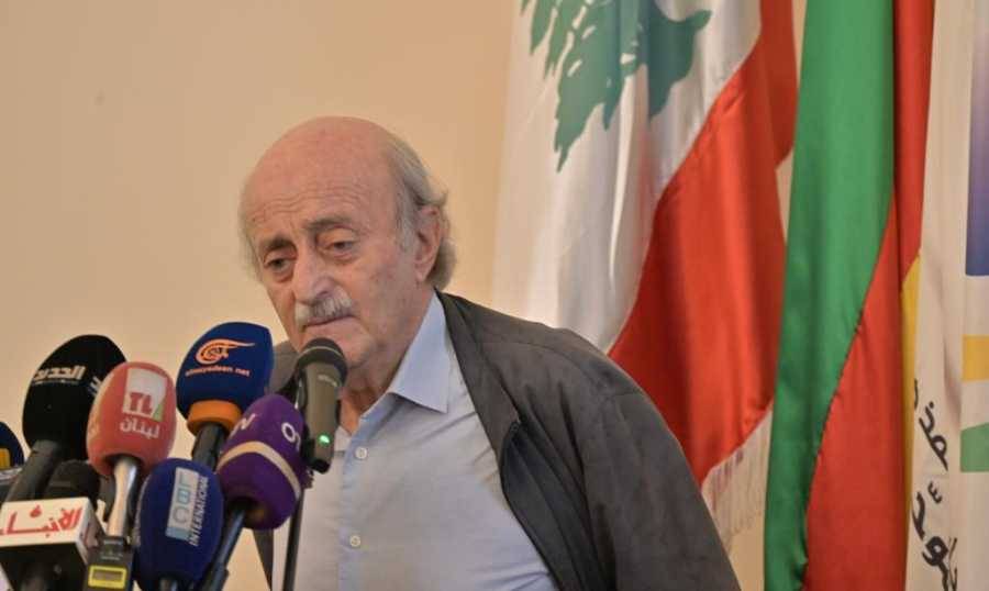 جنبلاط: قد نُستدرج لحرب أقسى من 2006 وأخشى على المطار