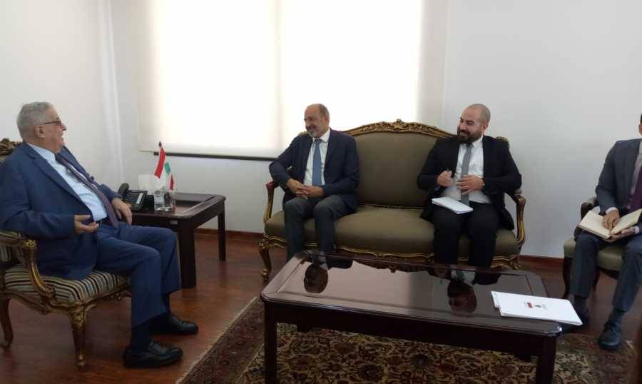 بوحبيب بعد لقائه ريزا: لن نتفهم بعد نهاية الشهر الحالي التأخير في تسليم داتا النازحين