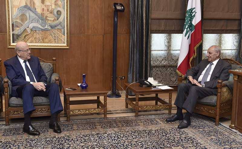 بري لا يرى لبنان 