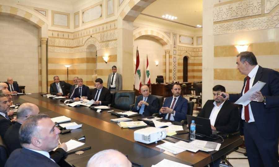 ميقاتي يرأس اجتماع لجنة الكهرباء في السراي