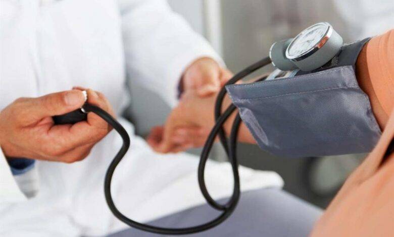 إجراءات منزلية للسيطرة على ارتفاع ضغط الدم