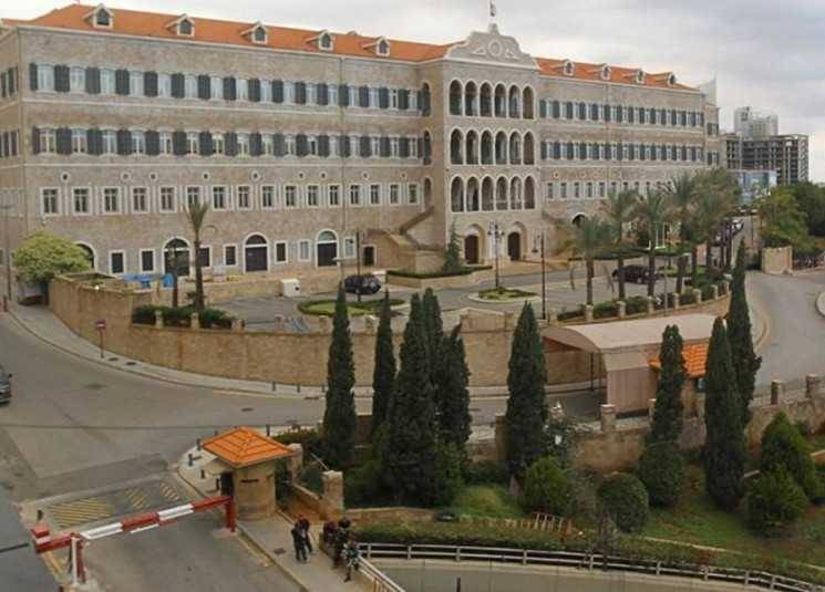 مجلس الوزراء: تشكيل لجنة لدراسة طلبات إجلاء الرعايا الأجانب