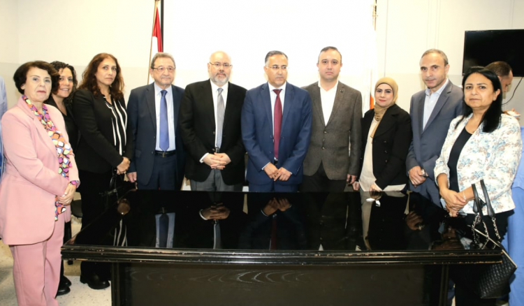 الابيض: نمد يدنا للجميع لتنفيذ خطة الحكومة للطوارىء