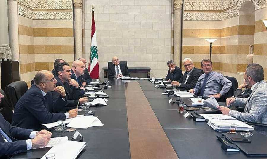 فياض: قررنا السير بمناقصة الفيول