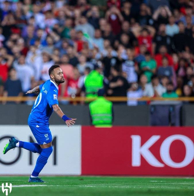 نيمار يرد على أنباء فسخ عقده مع الهلال السعودي