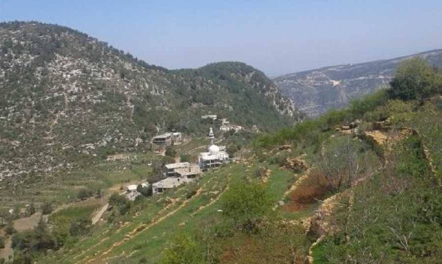 انهيار صخري وترابي يقطع طريق الضنية – الهرمل