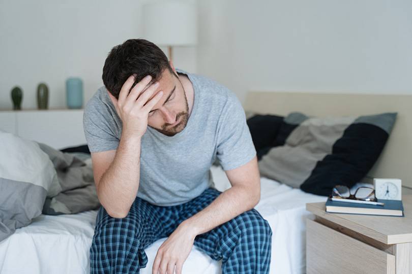 أعراض تظهر لدى الرجل الذي يعاني الاكتئاب.. ما هي؟