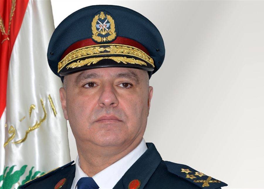 قائد الجيش  للعسكريين في 