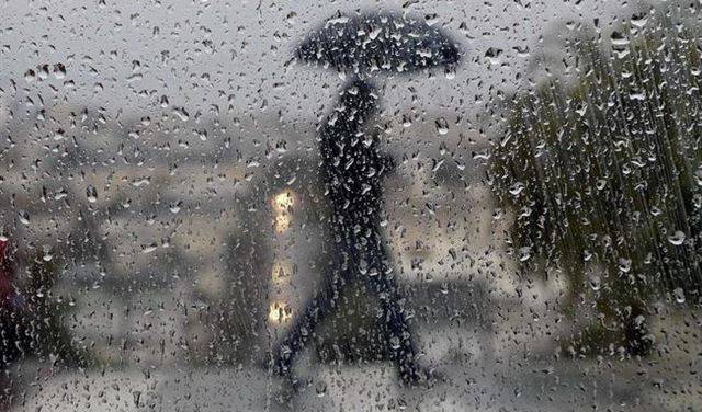 أمطار غزيرة وثلوج على ارتفاع 1800 متر