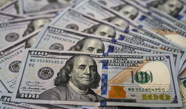 هذا ما سجّله الدولار في السوق السوداء