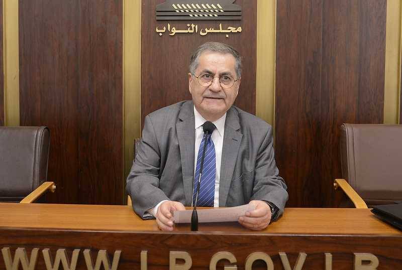 موسى: الاتصالات مستمرة لتحديد الموقف من حضور الجلسة