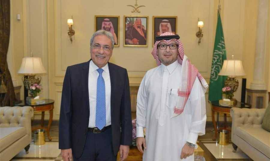 البخاري يلتقي خوري
