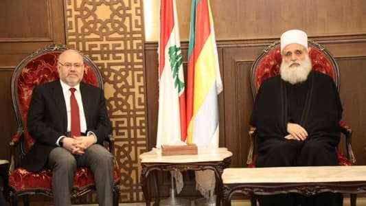 الأبيض يزور أبي المنى: خطط لزيادة تغطية الاستشفاء والرعاية