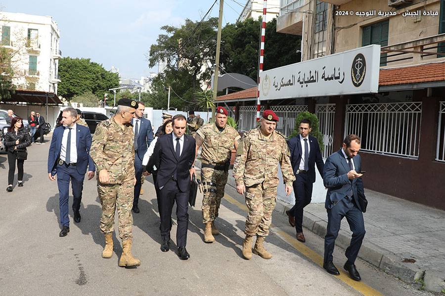 زيارة قائد الجيش ووزير الجيوش الفرنسية للطبابة العسكرية