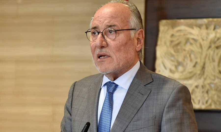 الحلبي يقرّر التوجّه الى الجنوب لتشجيع التلامذة الصامدين في قراهم