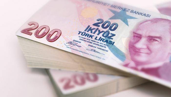 سقوط تاريخي جديد لليرة التركية أمام الدولار