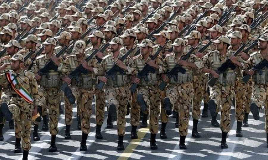 مقتل أحد ضباط الحرس الثوري الإيراني بعملية اغتيال