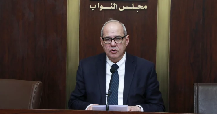 خلف: حان الوقت بحكم القانون للحضور الى المجلس وانتخاب رئيس للجمهورية