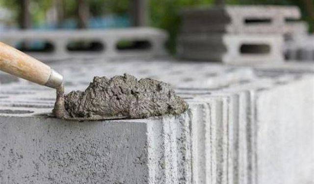 طن الترابة السوداء بـ٧.٠٠٠.٠٠٠ ليرة