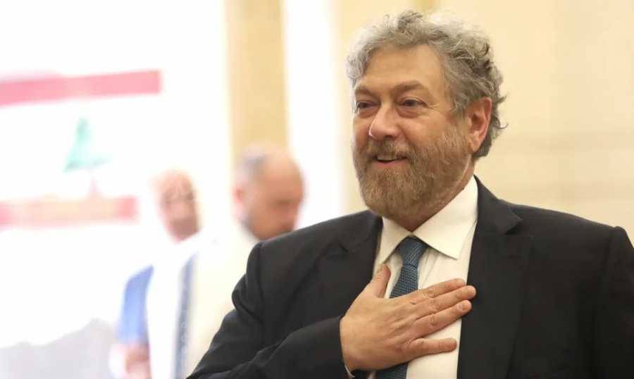 افرام يهنىء 