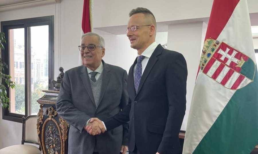 بوحبيب يلتقي نظيره الهنغاري