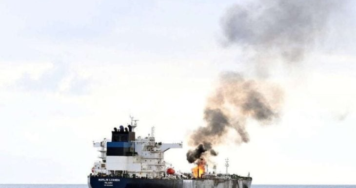 الحوثيون: استهدفنا بالصواريخ سفينتين أميركية وبريطانية في البحر الأحمر