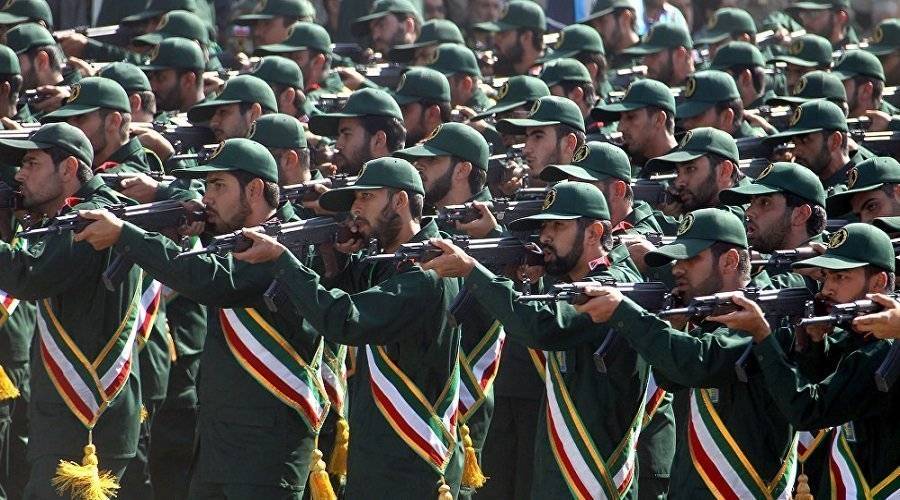 تسمم جماعي متعمّد.. وفاة 4 قيادات عسكرية إيرانية في سوريا