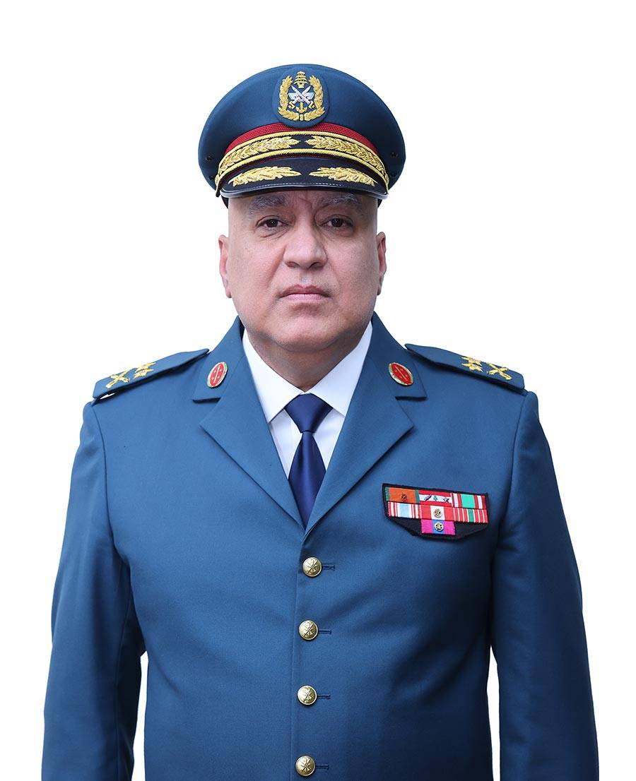 السيرة الذاتية لرئيس الأركان اللواء حسان عودة