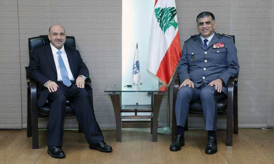 عثمان يلتقي السفير الأردني