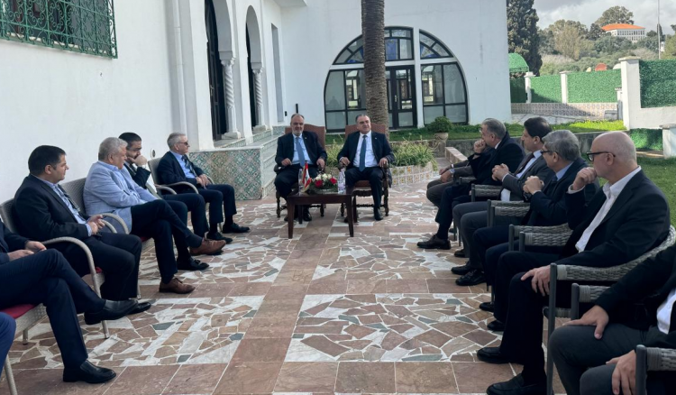 بوشكيان يواصل زيارته للجزائر ويلتقي الجالية اللبنانية