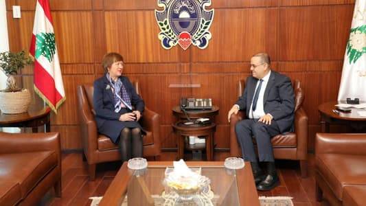 ملف الهجرة غير الشرعية بين البيسري ومديرَي المخابرات اليونانية والقبرصية