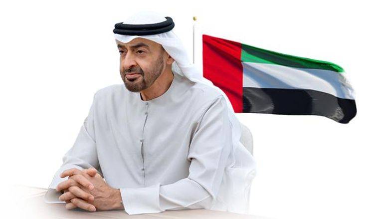 الرئيس الإماراتي يؤكد أهمية تكثيف الجهود لدعم مسار السلام والاستقرار بالمنطقة على أساس حل الدولتين