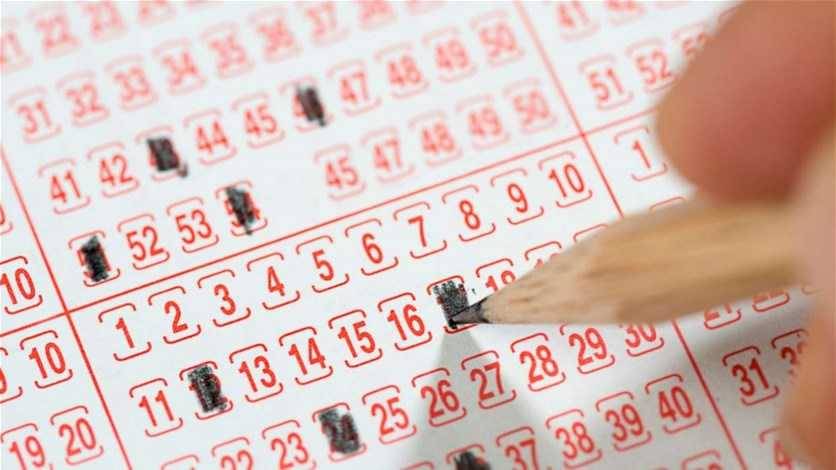 من الفائز بأكبر جائزة في تاريخ 