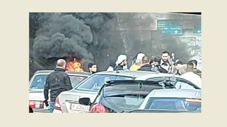 قطع أوتوستراد خلدة في الاتجاهين