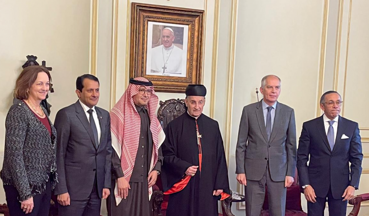 سفراء 