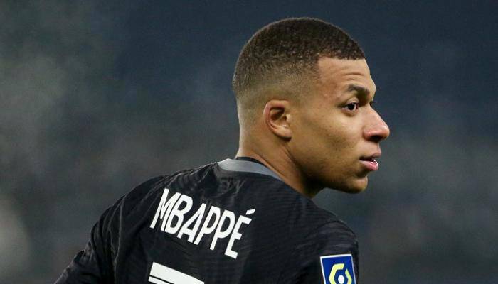 كشف سبب تأخير إعلان انضمام مبابي إلى ريال مدريد