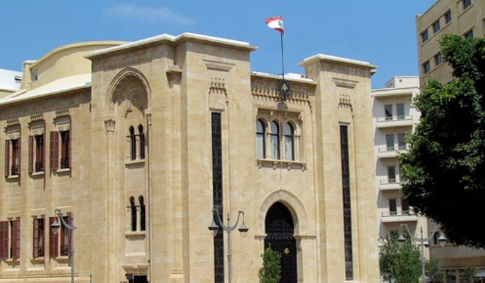 اللجنة الفرعية المنبثقة عن
