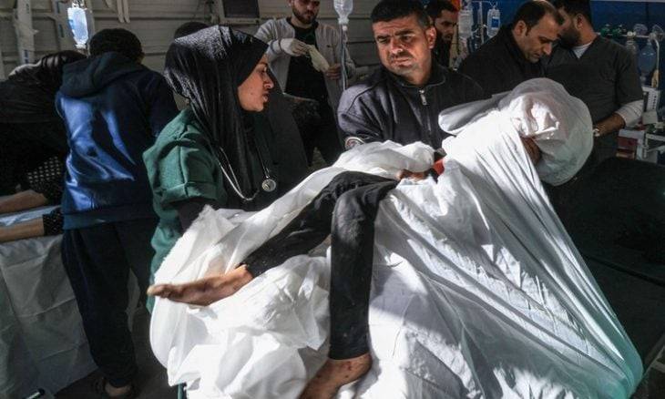 20 شهيدا بينهم اطفال ونساء بقصف اسرائيلي شرق مدينة غزة وغربها