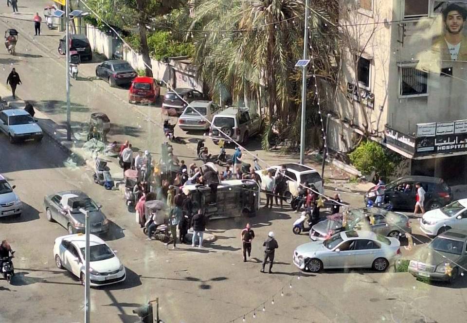 انقلاب سيارة عند شارة تقاطع ايليا في صيدا