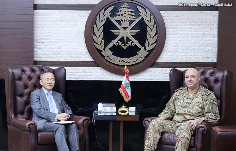 قائد الجيش يبحث مع سفير كوريا الجنوبية الاوضاع