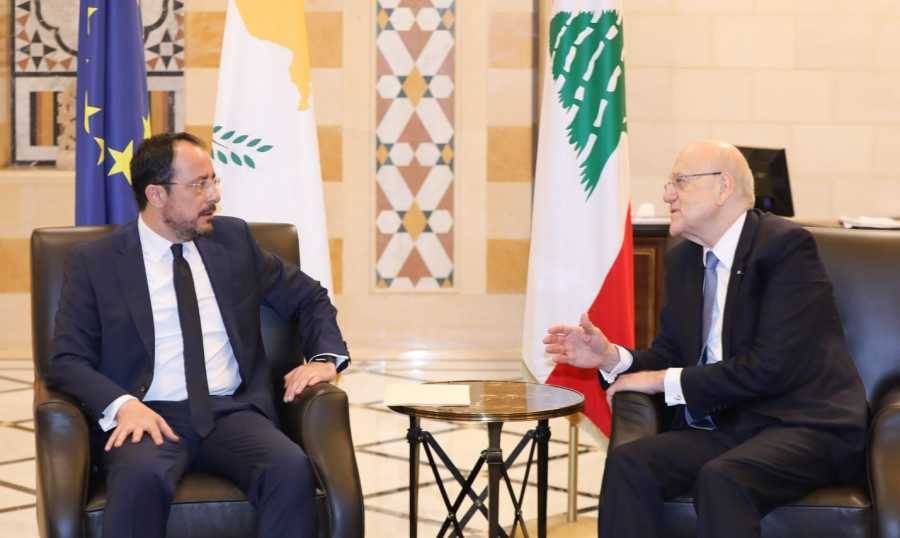 الرئيس القبرصي في بيروت ويلتقي ميقاتي: هاجس النزوح السوري يظلل الزيارة